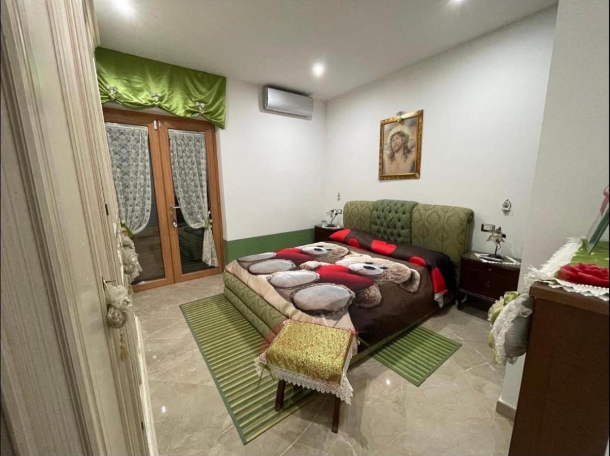 Susy Home Наполи Екстериор снимка