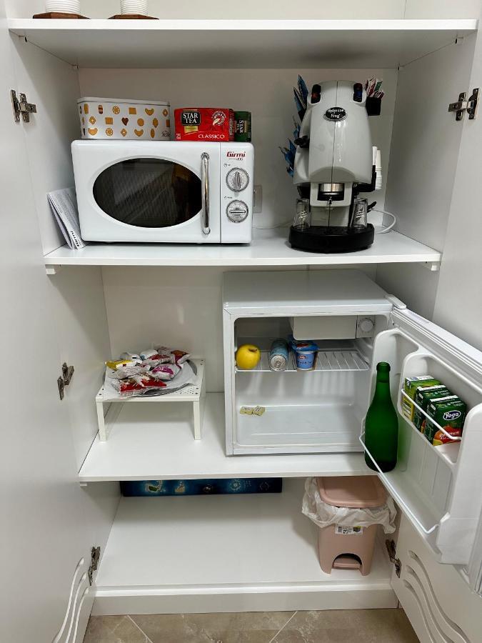 Susy Home Наполи Екстериор снимка