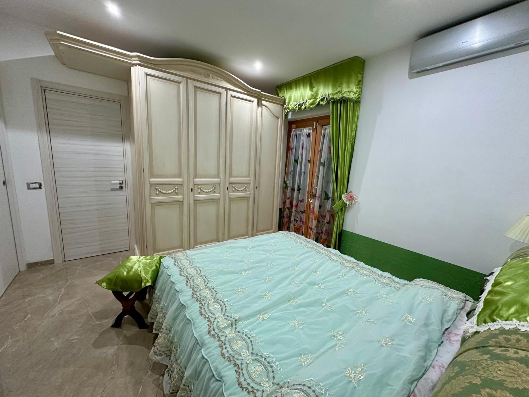 Susy Home Наполи Екстериор снимка